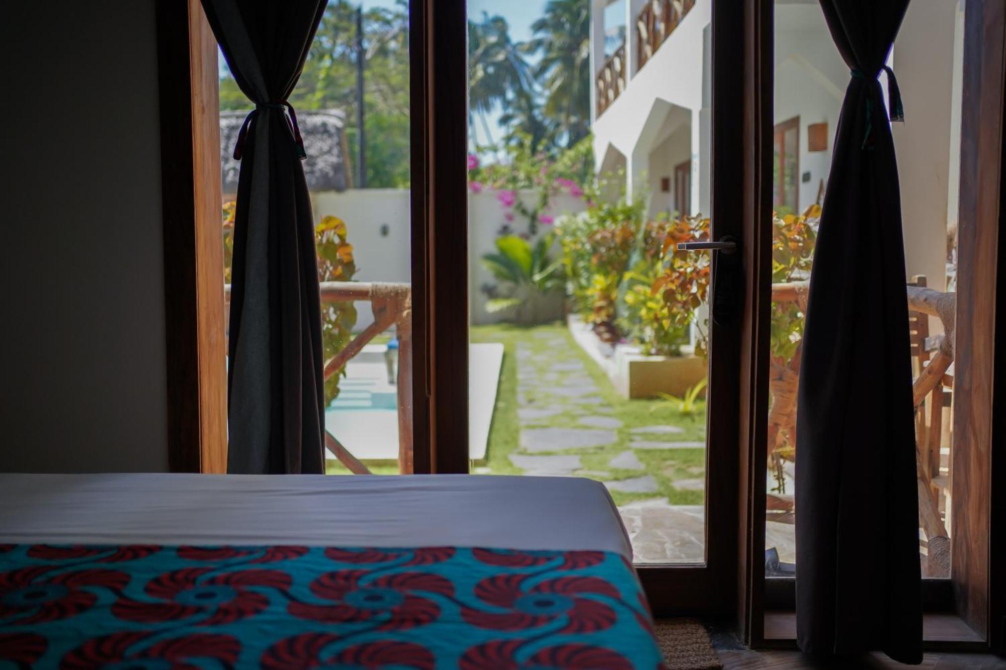 Mambo Cabana Pwani Mchangani Exterior photo