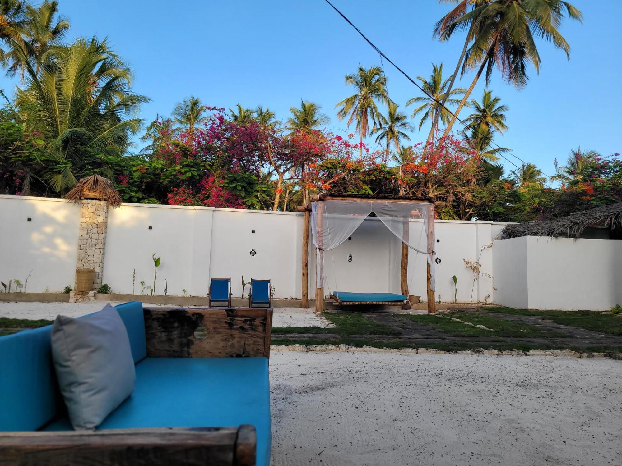 Mambo Cabana Pwani Mchangani Exterior photo